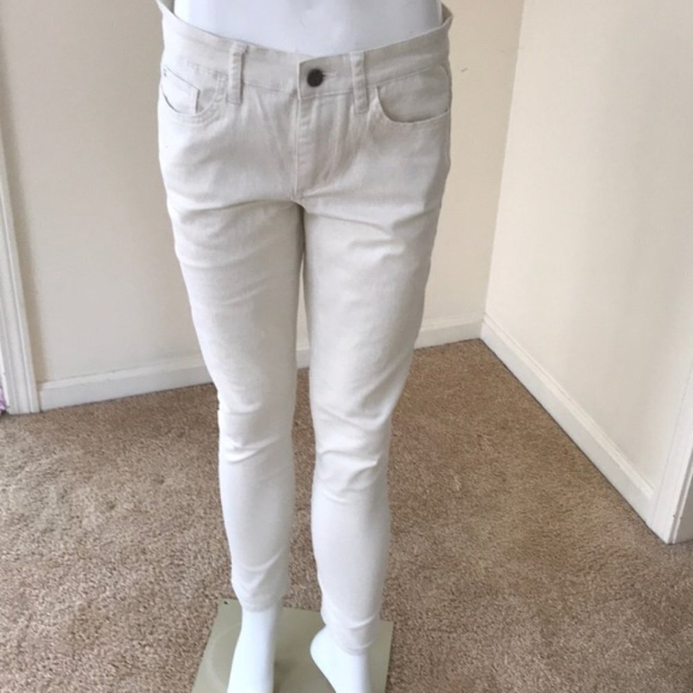 NWT! ELSE Cream with Shine Size 28 Skinny Pants